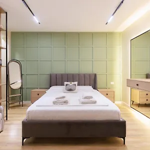 Syncron In The Center Of Apartment Tirana