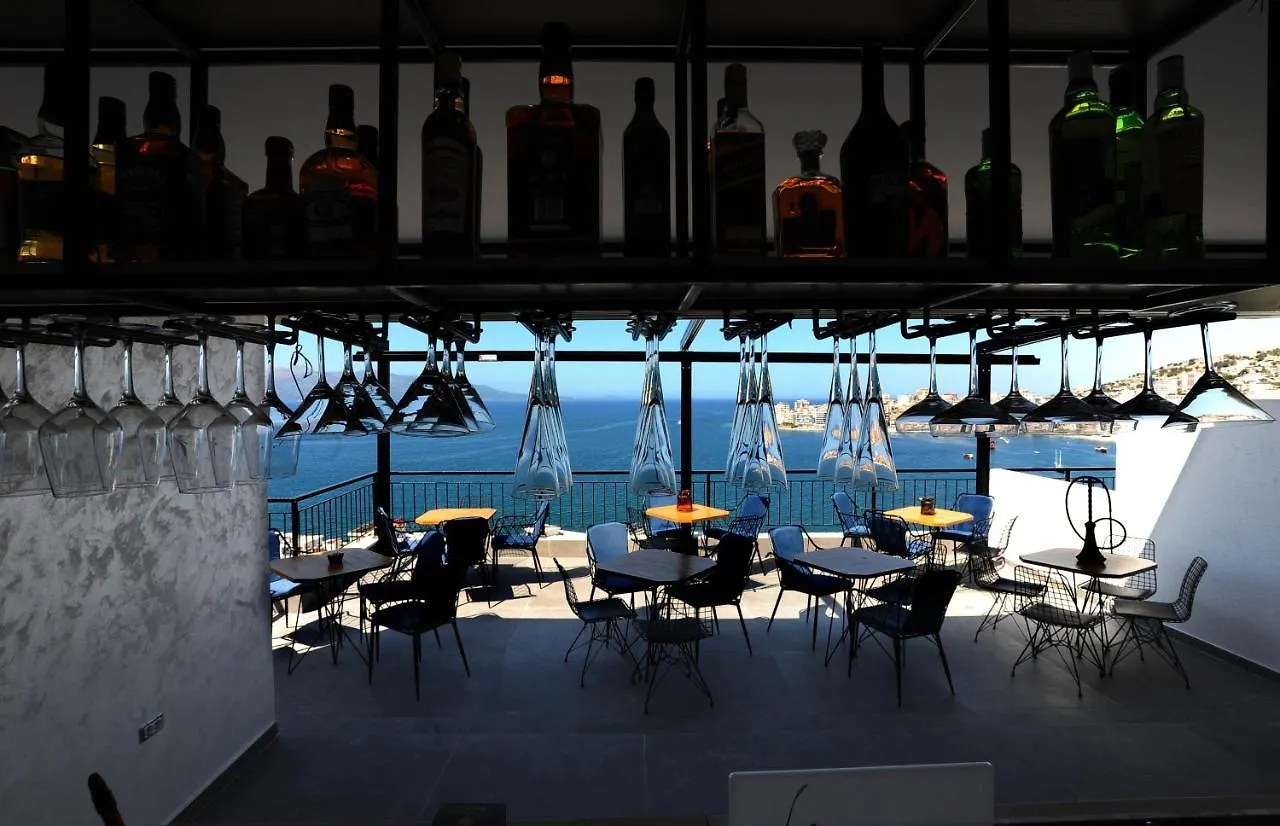 Alojamento de Acomodação e Pequeno-almoço Afrodite Suites Sarandë