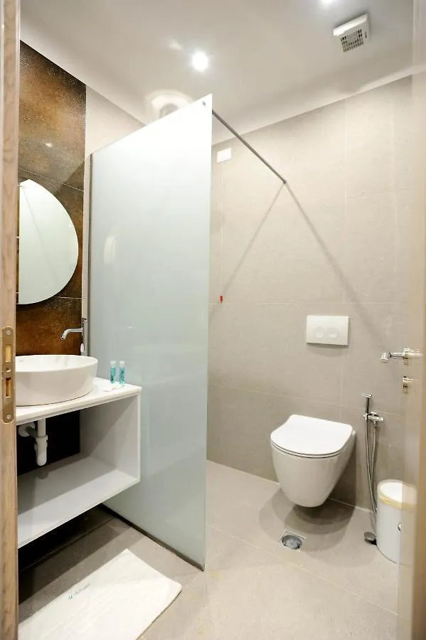 Alojamento de Acomodação e Pequeno-almoço Afrodite Suites Sarandë
